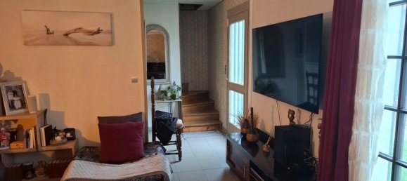 3 bedrooms House in Nogent-sur-Oise, France No. 181273 5