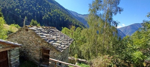 3 bedrooms House in Gaby, Italy No. 371262 15