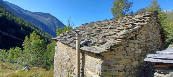 3 bedrooms House in Gaby, Italy No. 371262 12