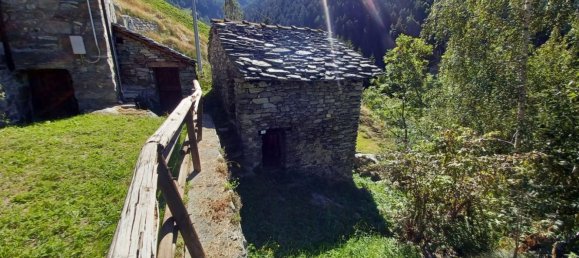 3 bedrooms House in Gaby, Italy No. 371262 10