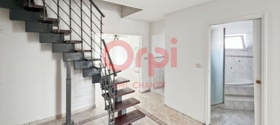 Dúplex de 3 dormitorios en Livry-Gargan, France No. 313664 5