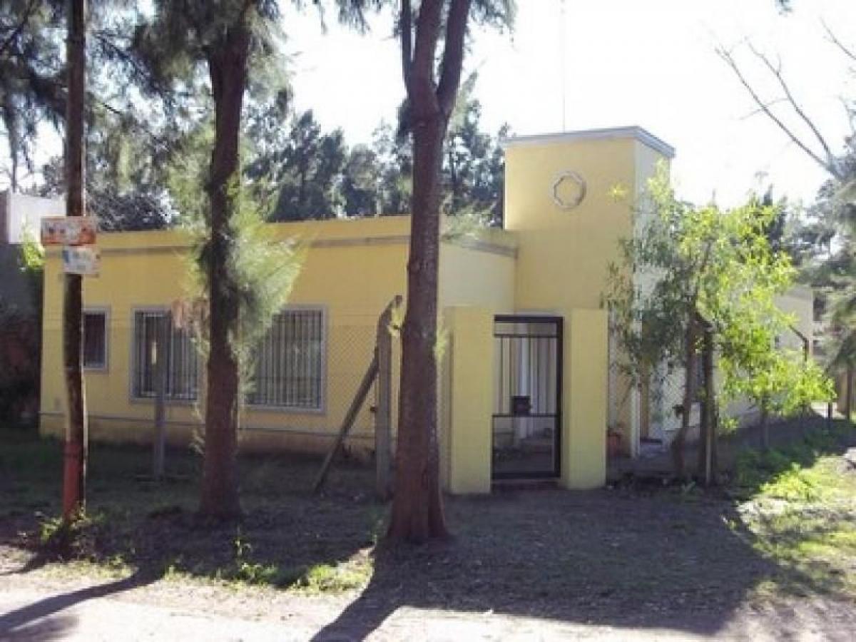 3 bedrooms House in Ituzaingo, Argentina No. 15087