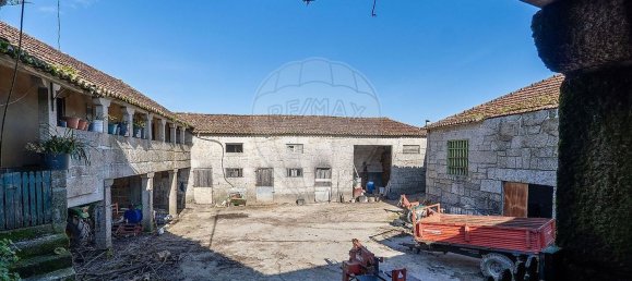 Дом с 4 спальнями в Пенафиел, Португалия № 158327 32