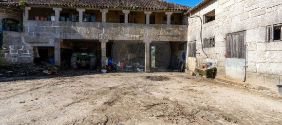 Дом с 4 спальнями в Пенафиел, Португалия № 158327 38