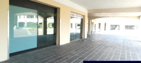 1-Zimmer Gewerbliche Immobilie in Corsico, Italy, Nr. 60604 4