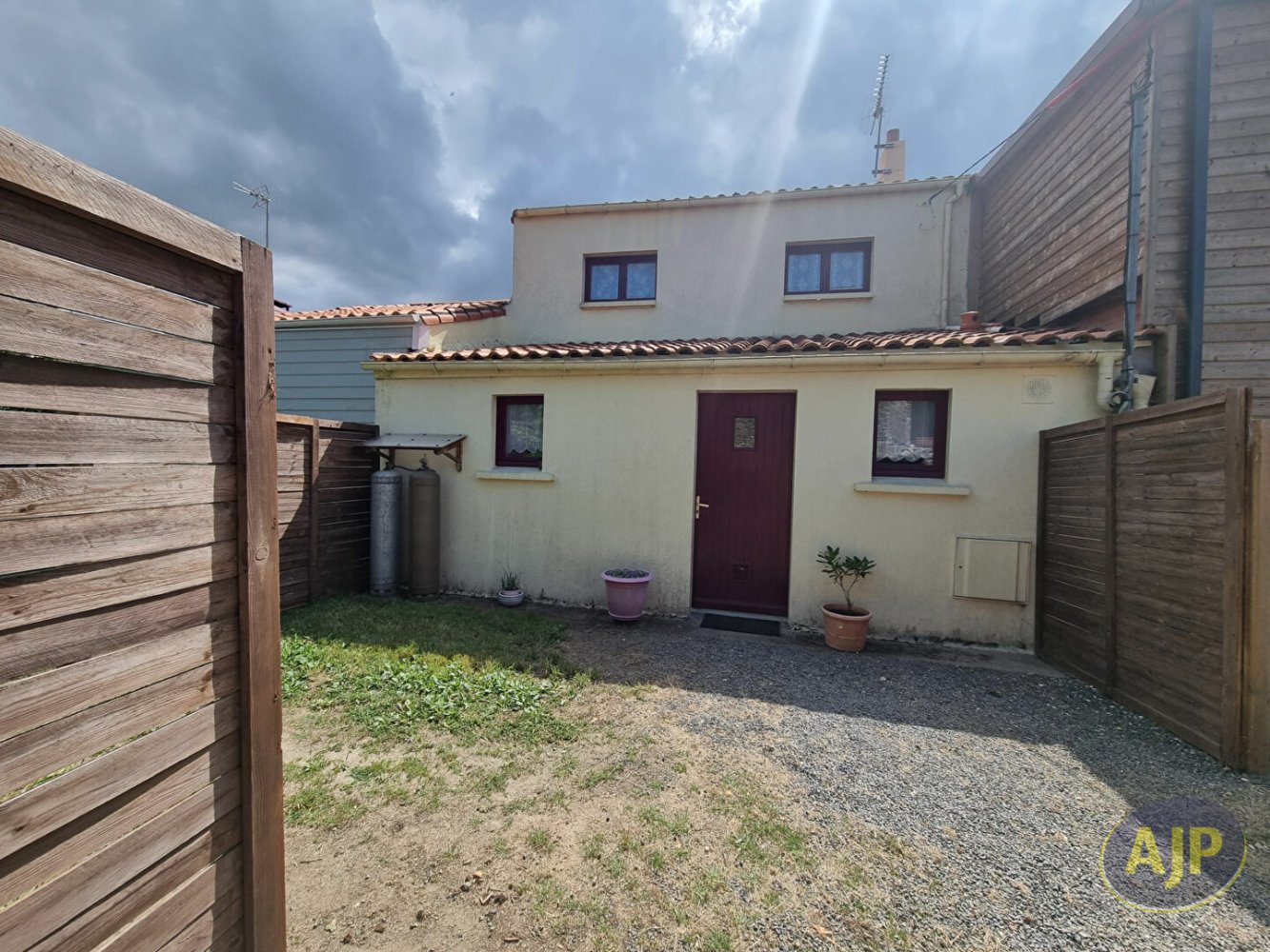 2 bedrooms House in Loire-Atlantique, France No. 303576