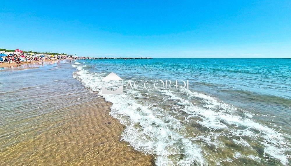 3غرفة منزل ذو طابقين في Eraclea, Italy رقم 38650