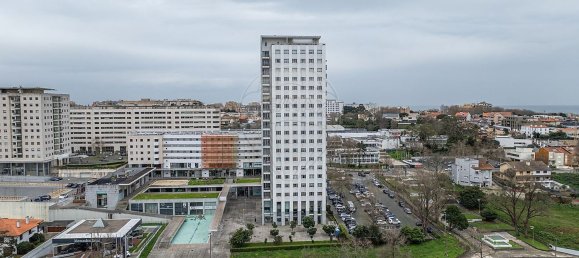 2 bedrooms Apartment in Porto, Portugal No. 55293 3