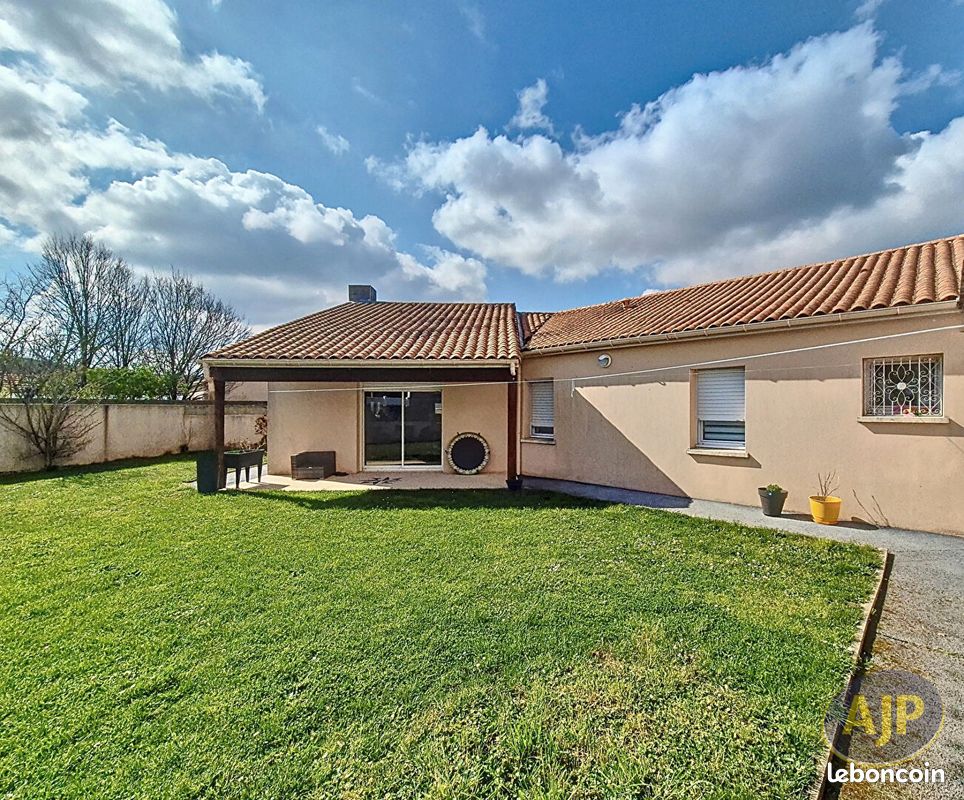 4 غرف نوم منزل في Vendee, France رقم 98939