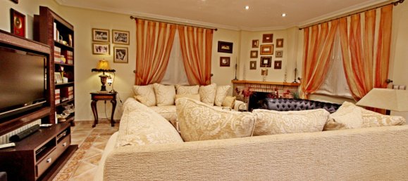 5 Schlafzimmer Villa in Valverde Alto, Spain, Nr. 8268 11