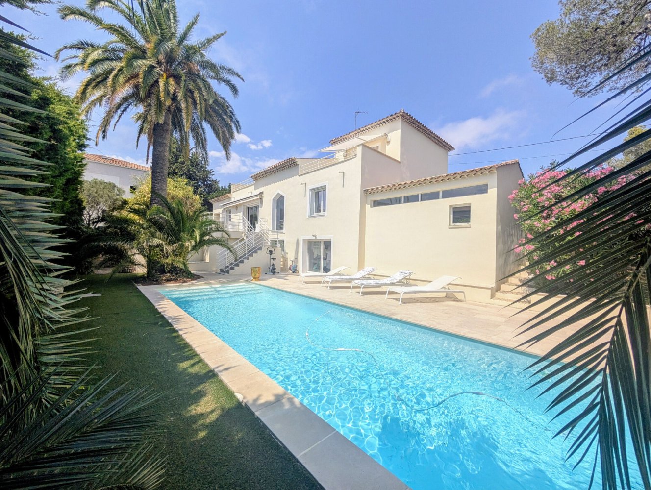 3 chambres Villa à Saint-Raphaël, France No. 298832