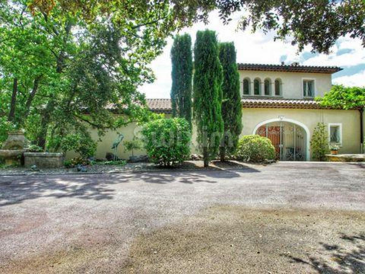 6 bedrooms Shop in Lorgues, France No. 18737