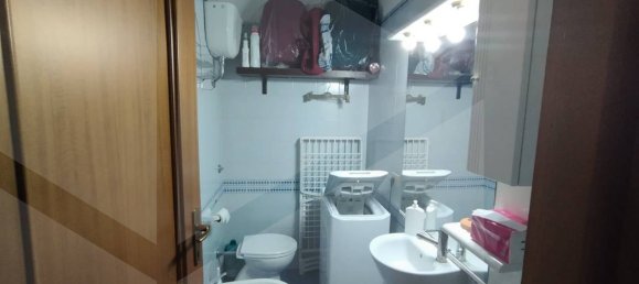 3 rooms Apartment in Rome, Italy No. 28351 12