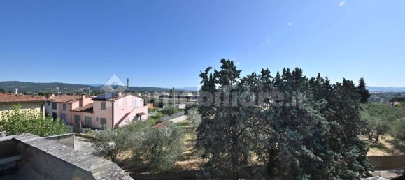 Villa de 4 dormitorios en Monte San Savino, Italy No. 289598 17
