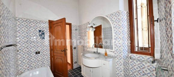 Villa de 4 dormitorios en Monte San Savino, Italy No. 289598 9