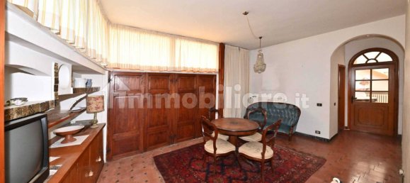Villa de 4 dormitorios en Monte San Savino, Italy No. 289598 5