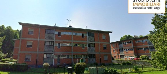 2 bedrooms Apartment in Ivrea, Italy No. 202053 3
