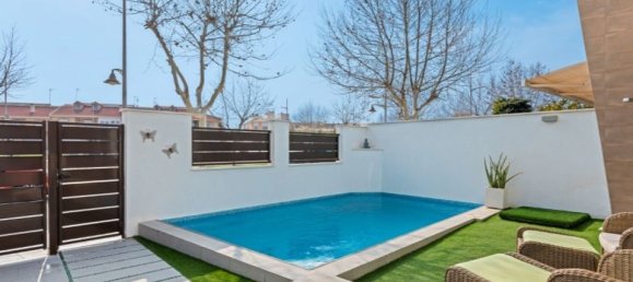 3 غرف نوم فيلا في Alicante, Spain رقم 176087 33