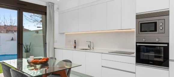 3 غرف نوم فيلا في Alicante, Spain رقم 176087 4