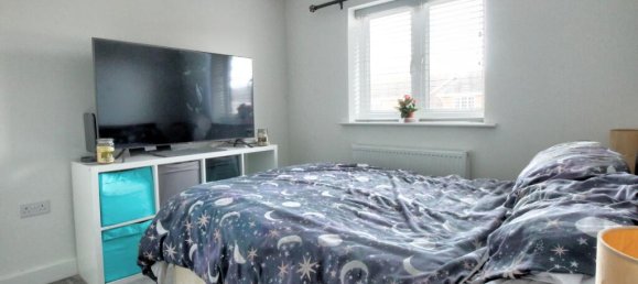 3 bedrooms House in Arundel, United Kingdom No. 10762 9