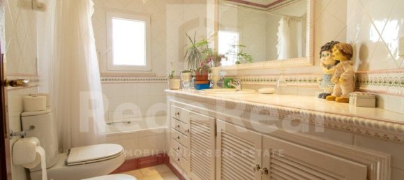 4 Schlafzimmer Haus in Guia, Portugal, Nr. 137902 41