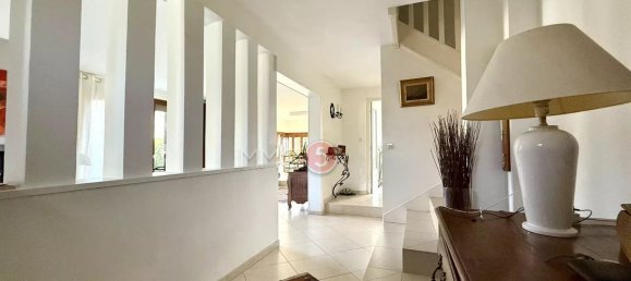 5 bedrooms House in Le Raincy, France No. 327129 6