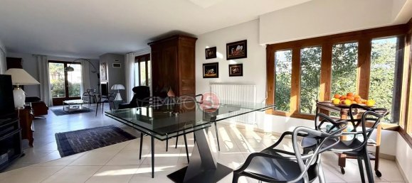 5 bedrooms House in Le Raincy, France No. 327129 7