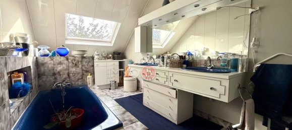 5 bedrooms House in Le Raincy, France No. 327129 15