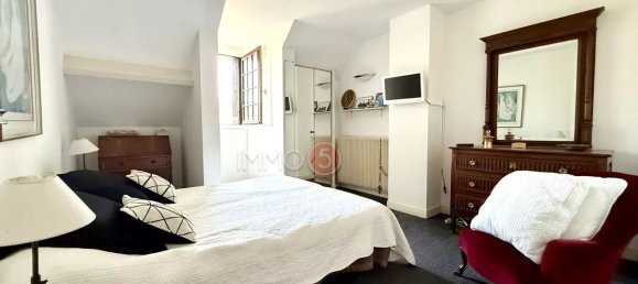 5 bedrooms House in Le Raincy, France No. 327129 11