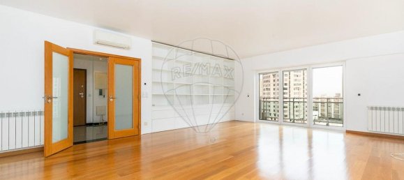 4 Schlafzimmer Wohnung in Lisbon, Portugal, Nr. 65091 2