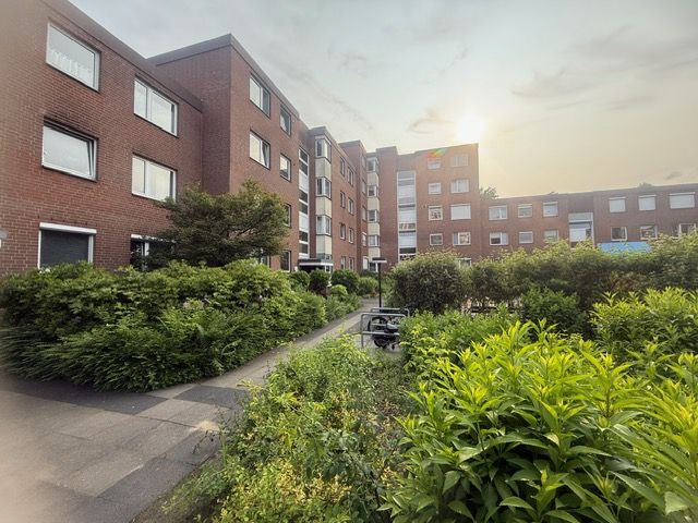 3 bedrooms Apartment in Pinneberg, Germany No. 228224