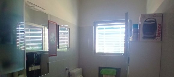 3 chambres Appartement à Reggio Emilia, Italy No. 354361 8