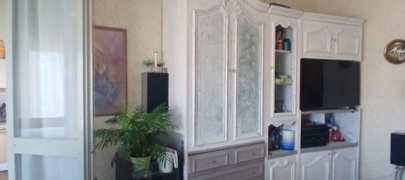 3 chambres Appartement à Reggio Emilia, Italy No. 354361 3