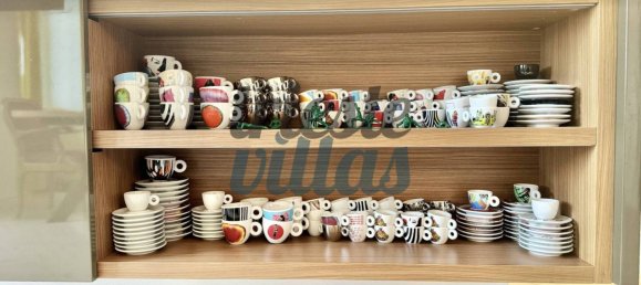 3 bedrooms Apartment in Trieste, Italy No. 11944 7