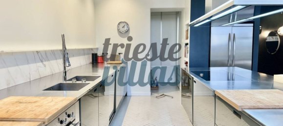 3 bedrooms Apartment in Trieste, Italy No. 11944 11