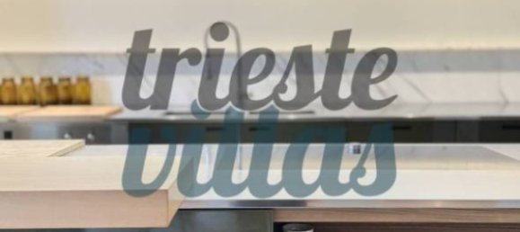 3 bedrooms Apartment in Trieste, Italy No. 11944 8