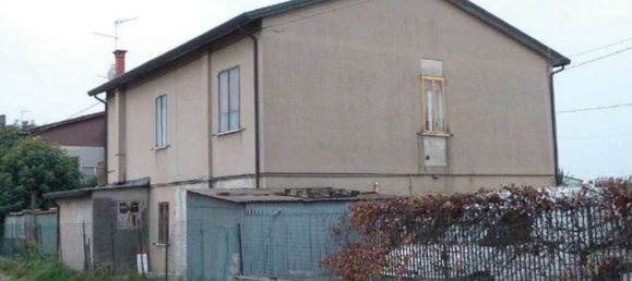 5 rooms Apartment in Legnago, Italy No. 195034 22