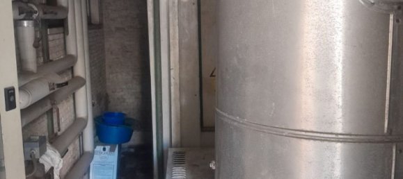 300m² Commercial property in Rome, Italy No. 228714 11