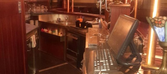 300m² Commercial property in Rome, Italy No. 228714 26