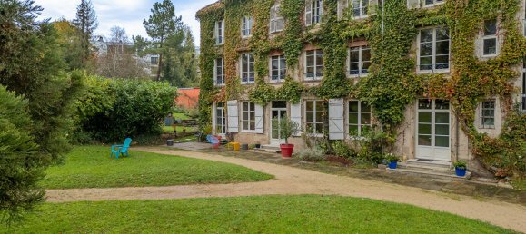 Дом с 16 комнатами в Миркур, Франция № 153186 13