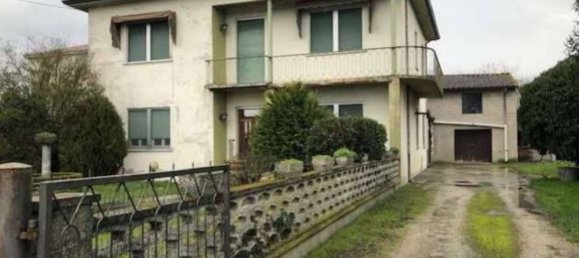 Вилла с 3 комнатами в Куистелло, Италия № 257593 10