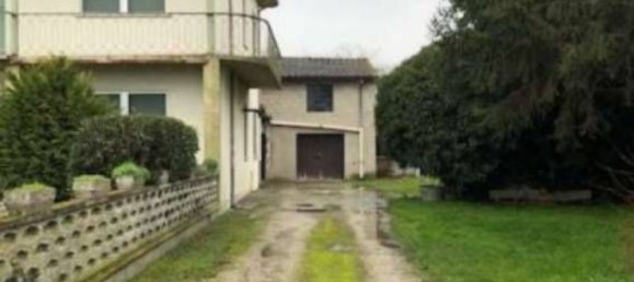 Вилла с 3 комнатами в Куистелло, Италия № 257593 11