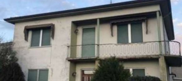 Вилла с 3 комнатами в Куистелло, Италия № 257593 7