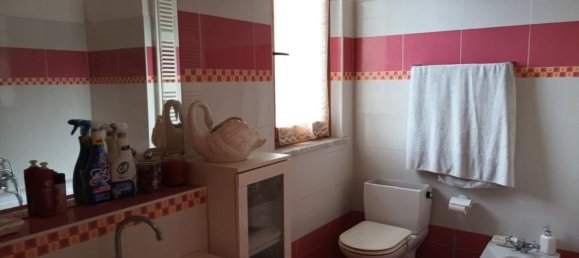 6 rooms Villa in Carrara, Italy No. 45836 4