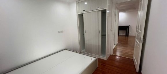 3 bedrooms Apartment in Tay Ho, Vietnam No. 19868 9