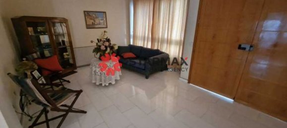 3 bedrooms Commercial property in Larnaca, Cyprus No. 139554 4