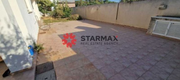 3 bedrooms Commercial property in Larnaca, Cyprus No. 139554 15