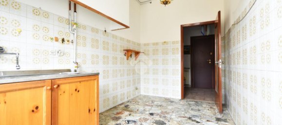 Квартира с 3 комнатами в Форли, Италия № 81802 24