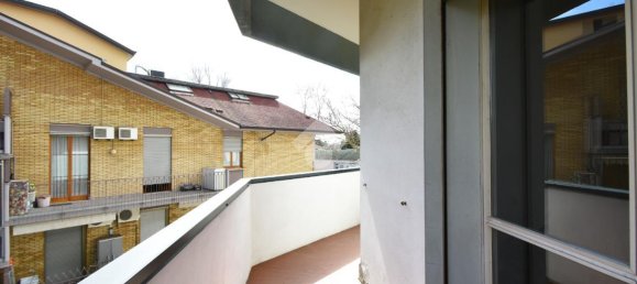 Квартира с 3 комнатами в Форли, Италия № 81802 5