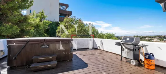 3 bedrooms Penthouse in Malaga, Spain No. 100915 3